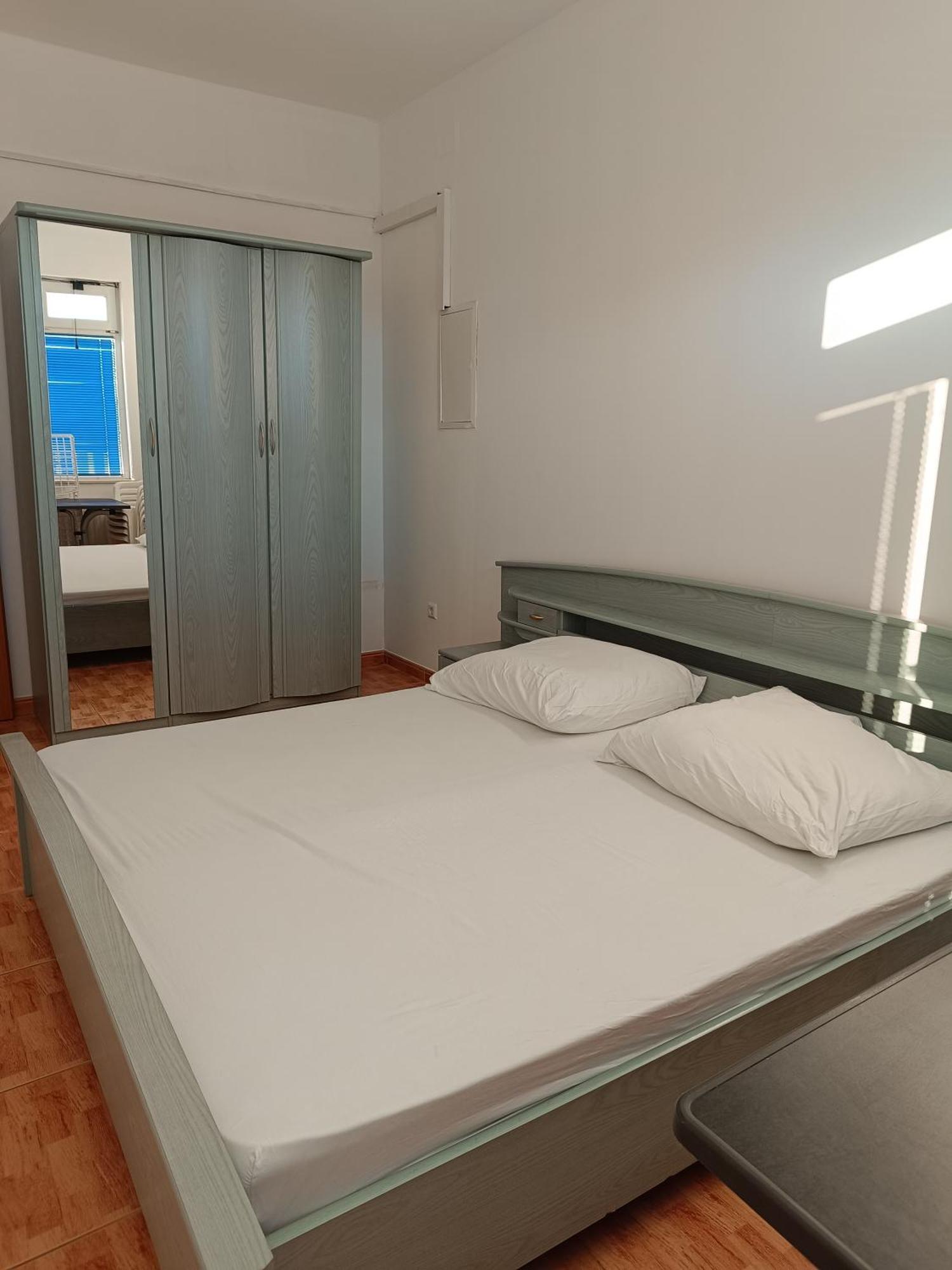 Apartmani "Radi" Baška Voda Habitación foto