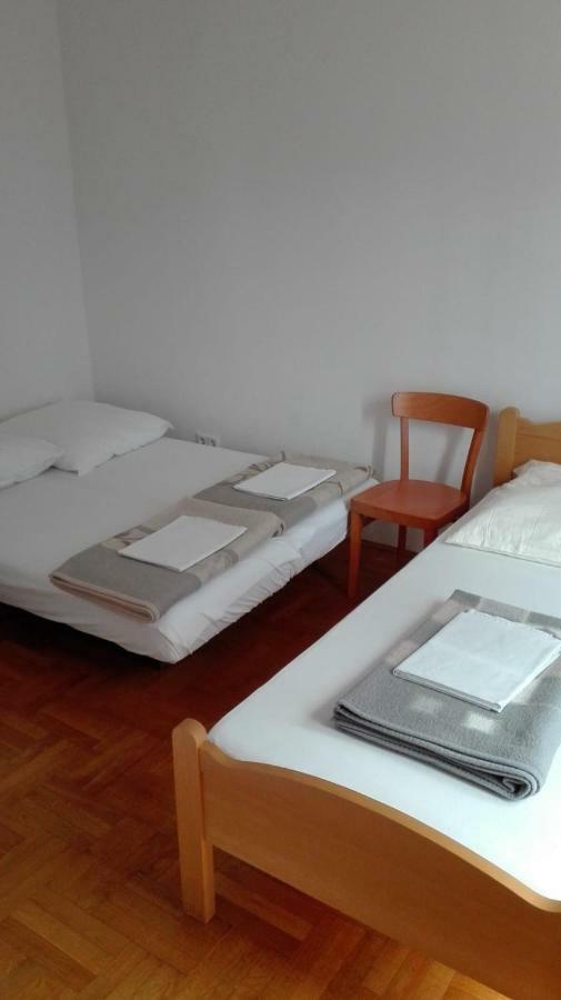 Apartmani "Radi" Baška Voda Exterior foto
